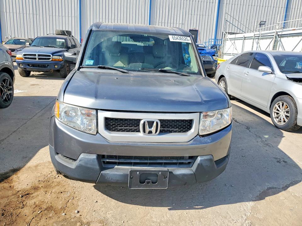 Photo 5 from auction – 2010 HONDA ELEMENT with VIN 5J6YH1H33AL004585