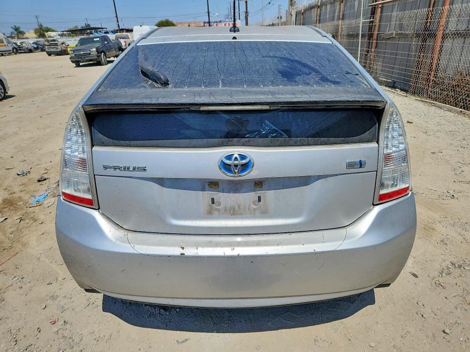 Photo 6 from auction – 2011 TOYOTA PRIUS with VIN JTDKN3DU3B1361860