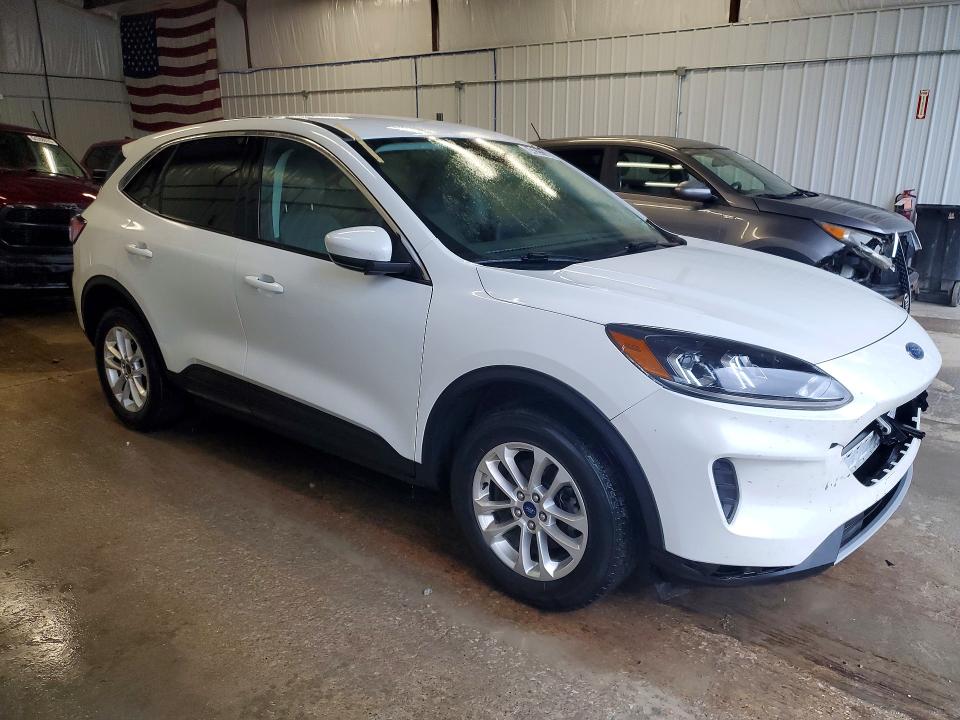 Photo 4 from auction – 2022 FORD ESCAPE with VIN 1FMCU9G65NUA60772
