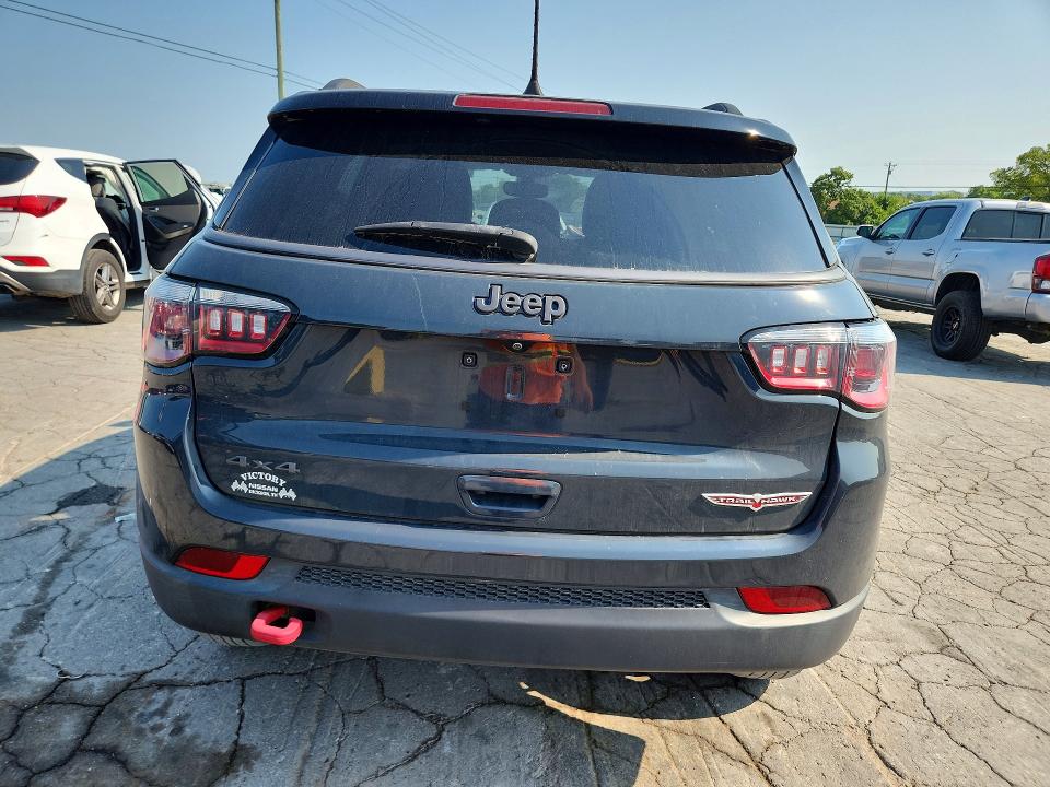 صورة رقم 6 من المزاد - 2018 JEEP COMPASS مع VIN 3C4NJDDB5JT307979