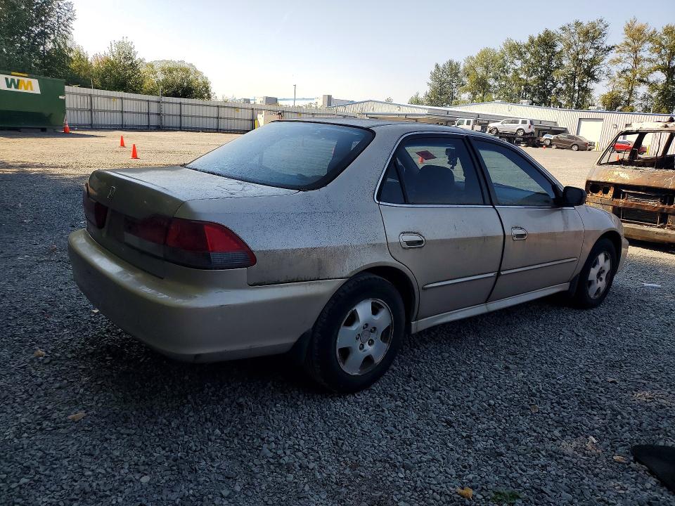 Photo 3 from auction – 2002 HONDA ACCORD with VIN 1HGCG16512A036649
