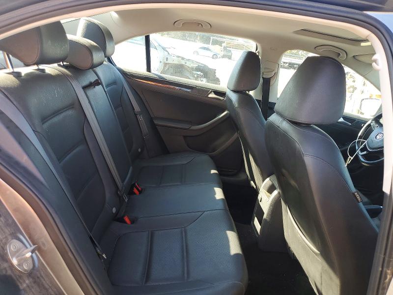 Photo 10 from auction – 2016 VOLKSWAGEN JETTA with VIN 3VWL17AJ3GM393619