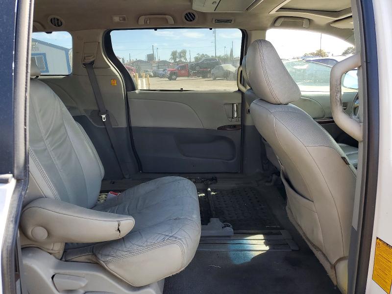 Photo 11 from auction – 2011 TOYOTA SIENNA with VIN 5TDYK3DC9BS038751
