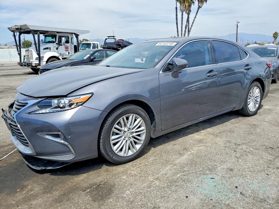 LEXUS ES 2017 مع رقم تعريف المركبة 58ABK1GG7HU076139 - صورة من المزاد