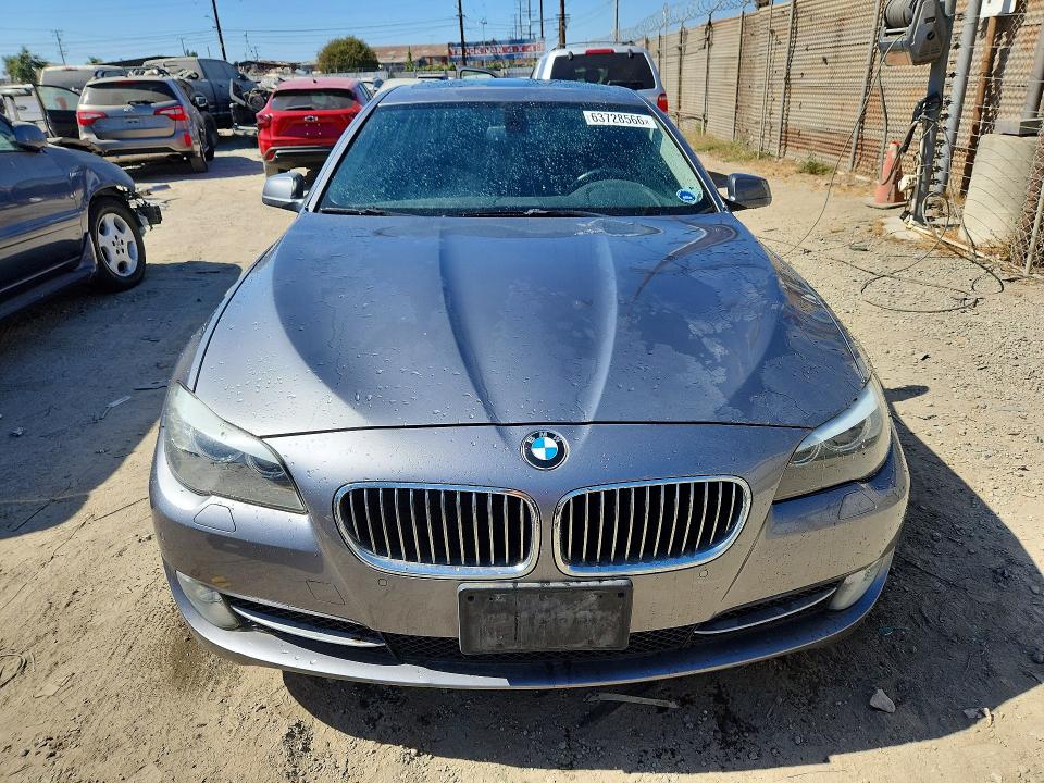 صورة رقم 5 من المزاد - 2011 BMW 535 مع VIN WBAFR7C5XBC801436