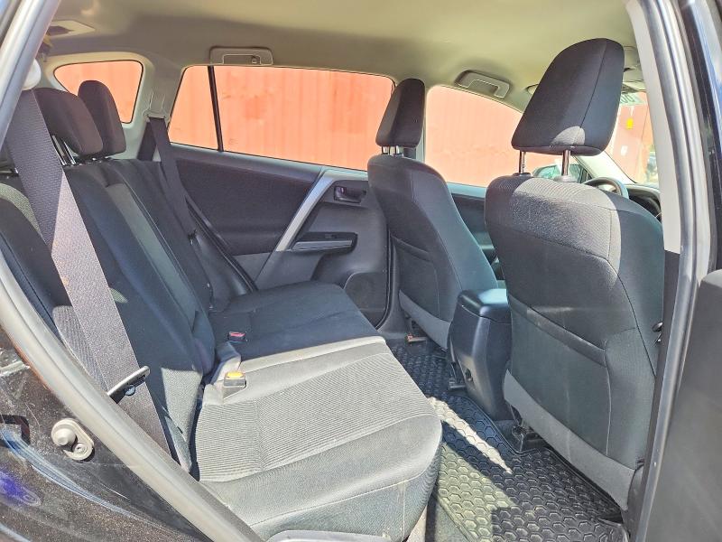 Photo 11 from auction – 2018 TOYOTA RAV4 with VIN 2T3BFREV6JW790479