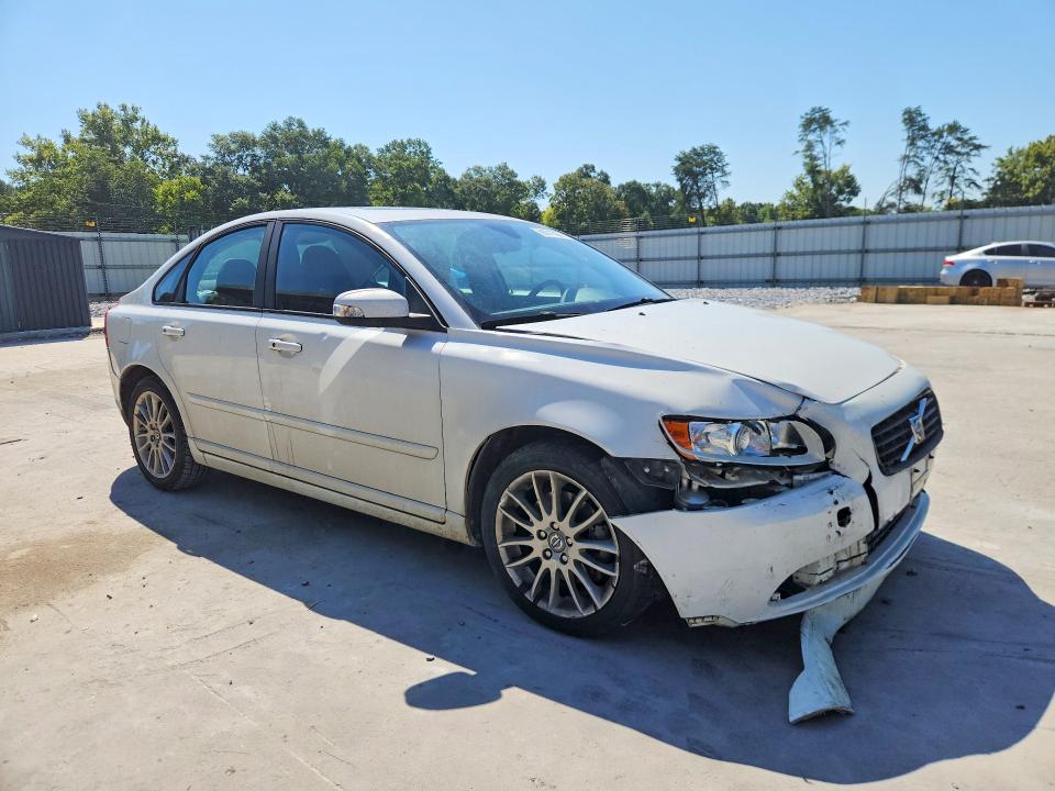 Photo 4 from auction – 2010 VOLVO S40 with VIN YV1382MS2A2488980