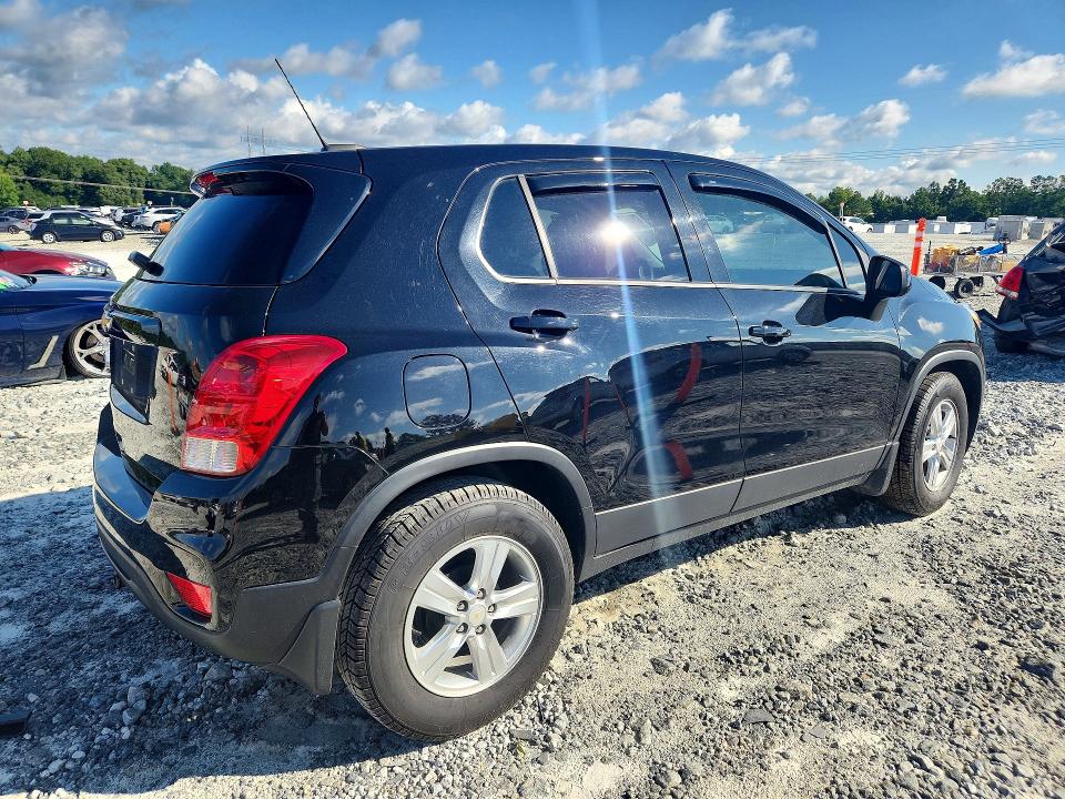 Photo 3 from auction – 2022 CHEVROLET TRAX with VIN KL7CJKSM1NB530511