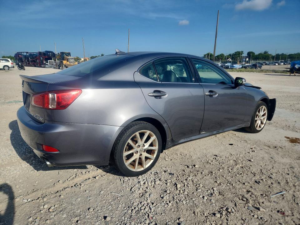 Photo 3 from auction – 2013 LEXUS IS with VIN JTHCF5C29D5063546