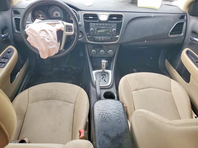 Photo 8 from auction – 2011 CHRYSLER 200 with VIN 1C3BC1FG1BN519806