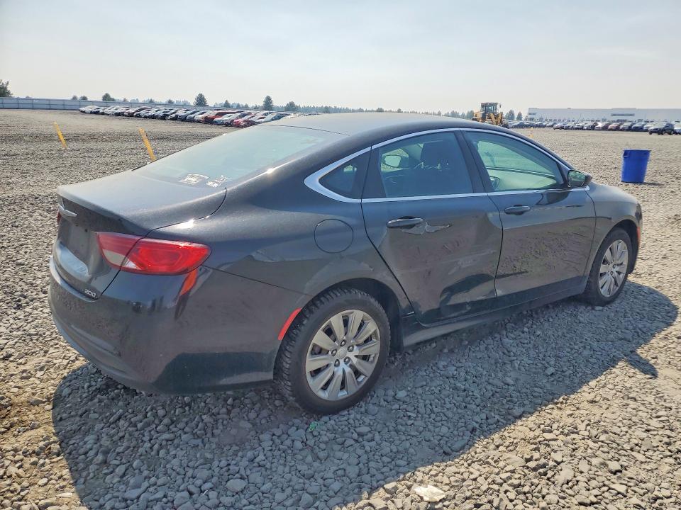 Photo 3 from auction – 2016 CHRYSLER 200 with VIN 1C3CCCFB6GN189687