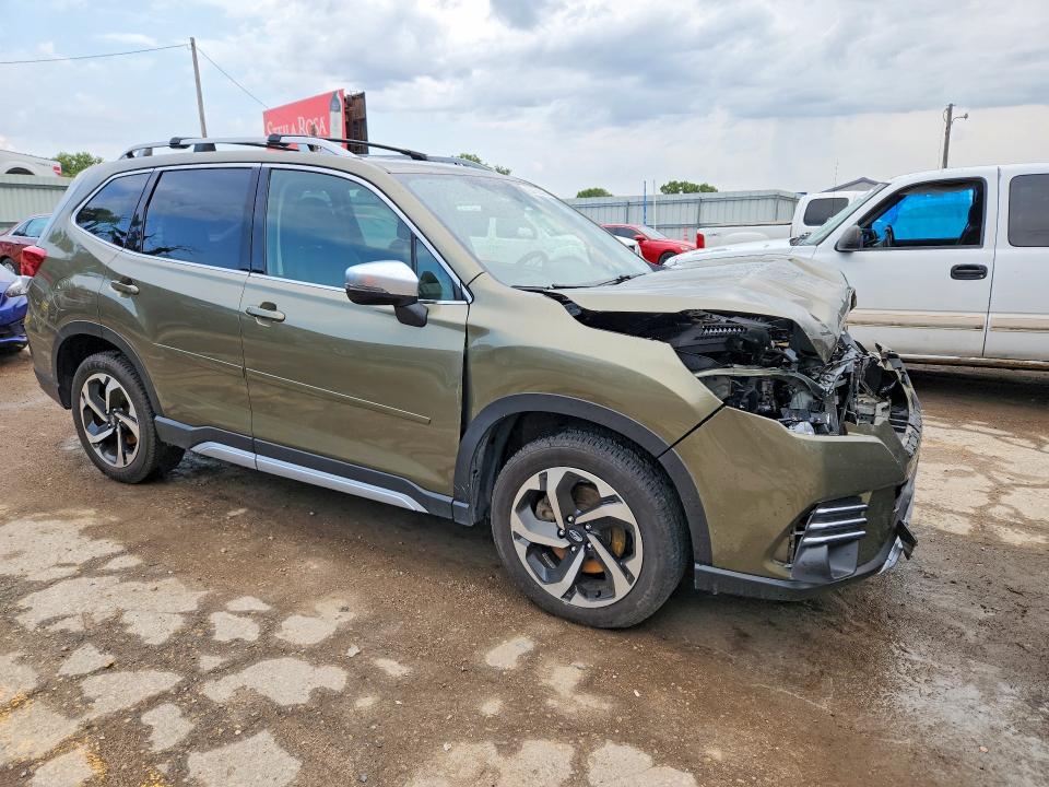 Photo 4 from auction – 2022 SUBARU FORESTER with VIN JF2SKARC9NH466414