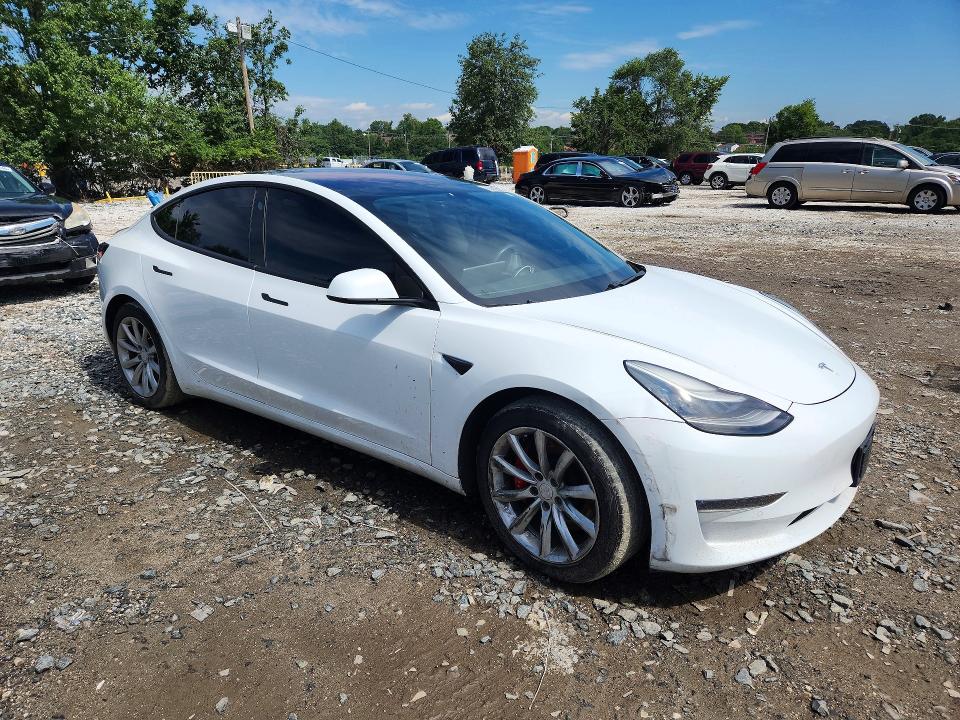 Zdjęcie 4 z aukcji – 2018 TESLA MODEL 3 z VIN 5YJ3E1EBXJF106506
