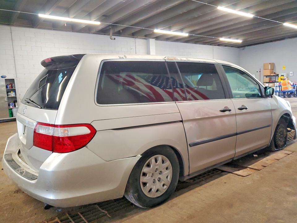 Photo 3 from auction – 2006 HONDA ODYSSEY with VIN 5FNRL38276B014722