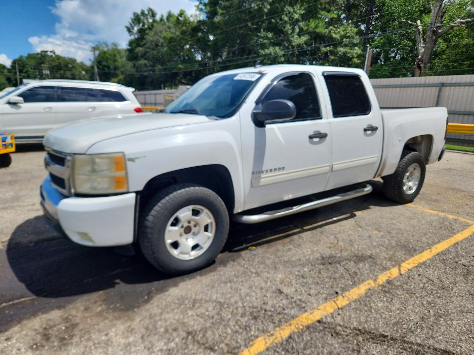 CHEVROLET SILVERADO 2010 with VIN 3GCRCSE07AG295789 - Photo from auction