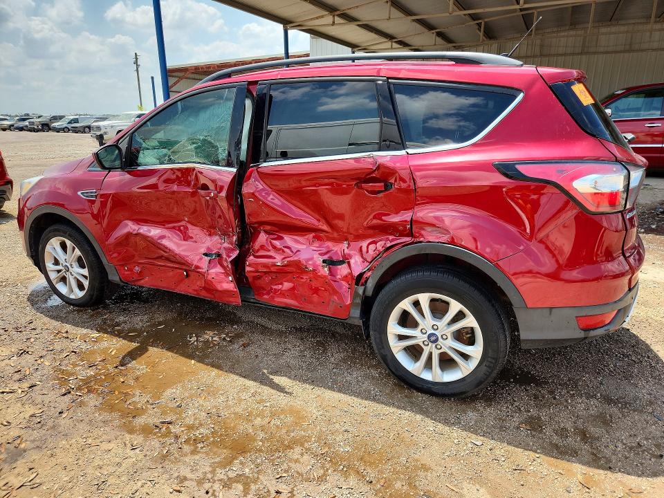 صورة رقم 2 من المزاد - 2018 FORD ESCAPE مع VIN 1FMCU0GD0JUD19964