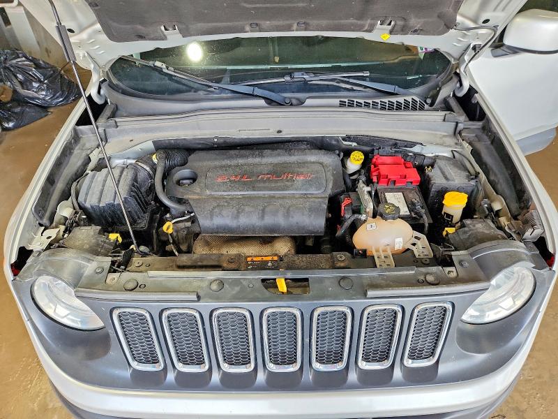 Photo 12 from auction – 2018 JEEP RENEGADE with VIN ZACCJBBB0JPJ19499