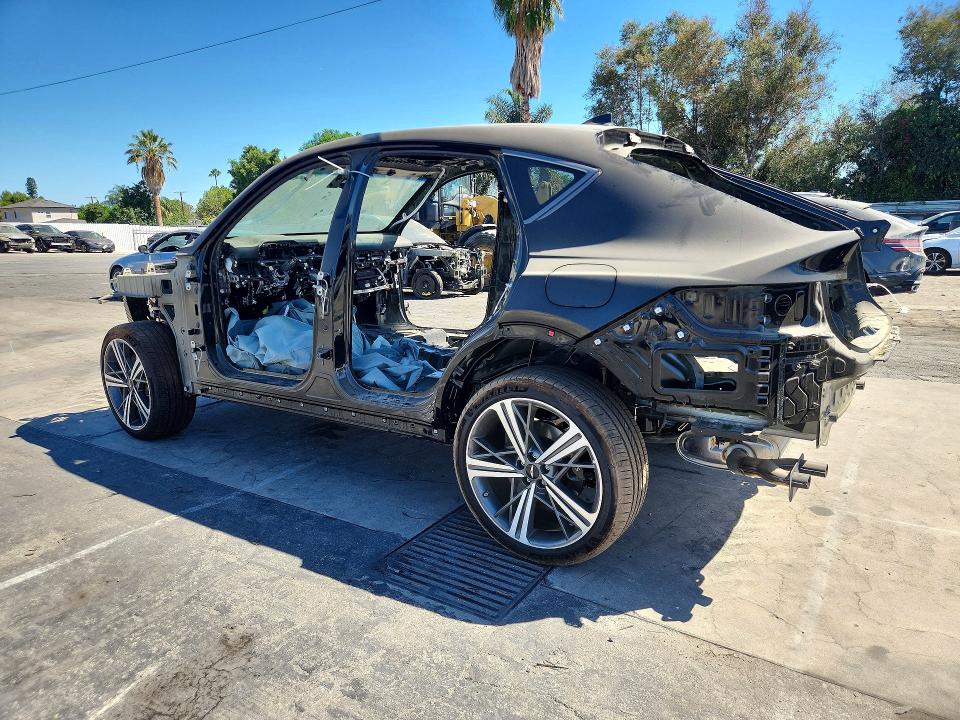 Foto 2 de la subasta – 2026 GENESIS GV80 con VIN KMUJBESC3TU351014