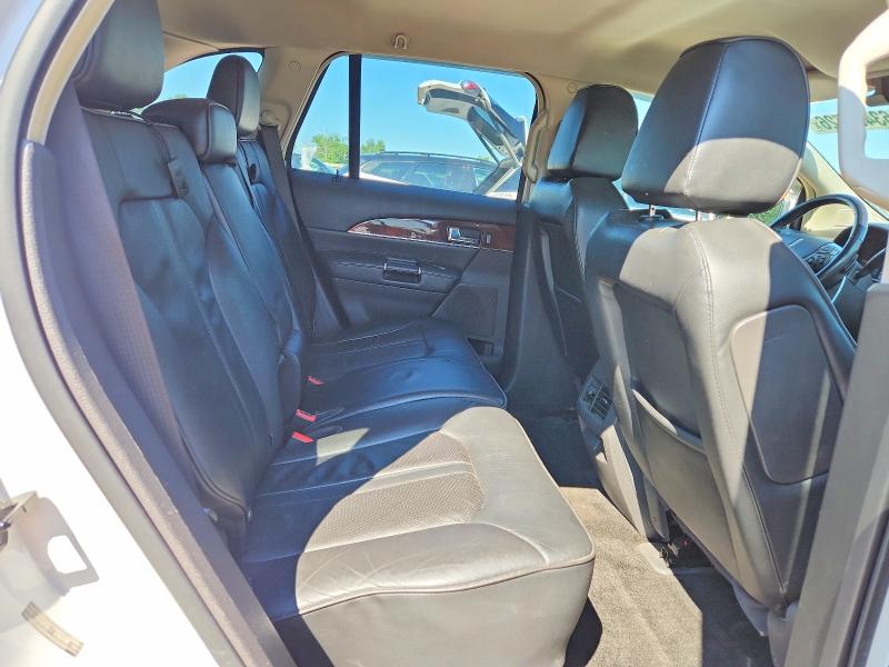Photo 11 from auction – 2015 LINCOLN MKX with VIN 2LMDJ8JK6FBL24445