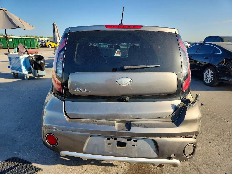 Photo 6 from auction – 2018 KIA SOUL with VIN KNDJP3A55J7573965
