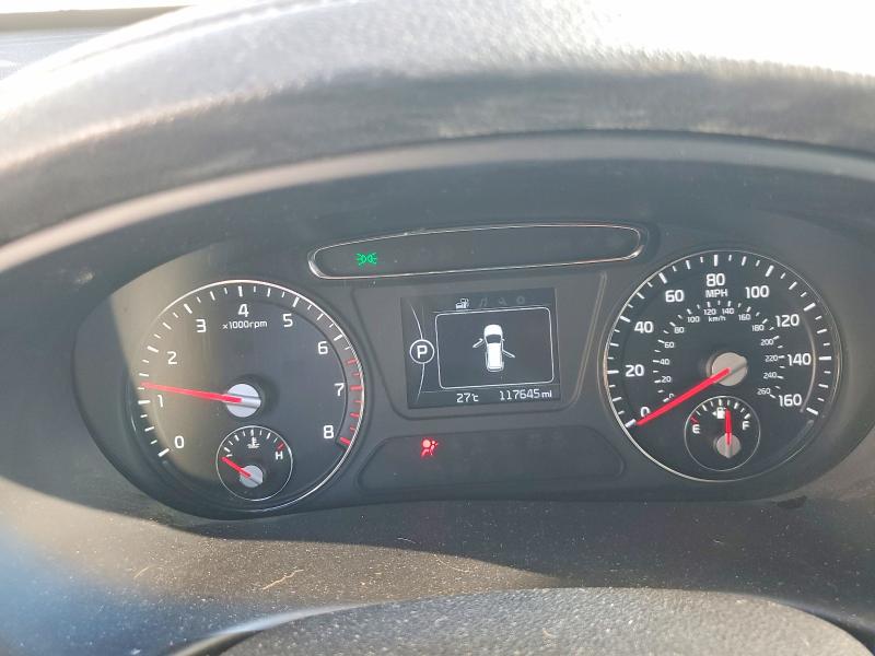 Photo 9 from auction – 2016 KIA SORENTO with VIN 5XYPG4A30GG104731