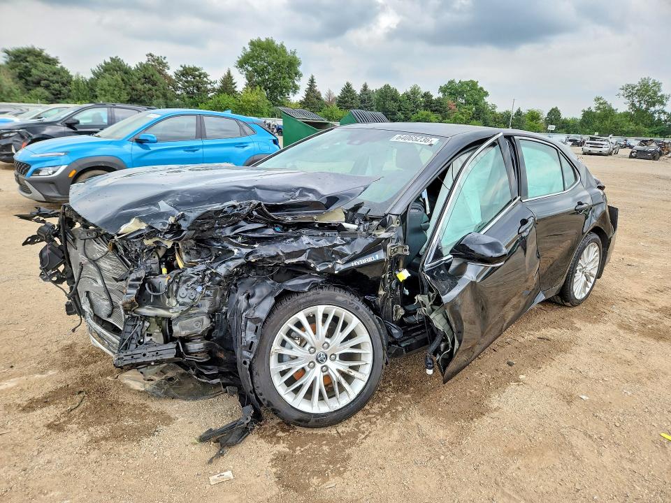 2019 TOYOTA CAMRY HYBRID - Търг №64065236