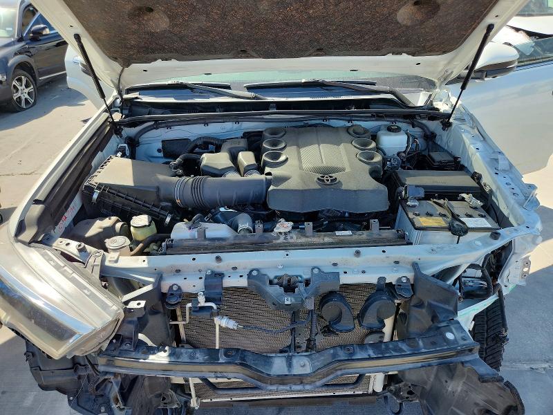 Photo 12 from auction – 2023 TOYOTA 4RUNNER with VIN JTEKU5JR1P6089829