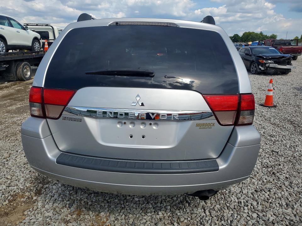 Photo 6 from auction – 2011 MITSUBISHI ENDEAVOR with VIN 4A4JM2AS3BE036834