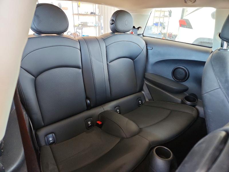 Photo 10 from auction – 2023 MINI COOPER with VIN WMW33DH07P2T77629