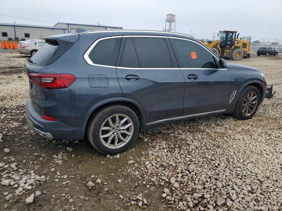 Zdjęcie 3 z aukcji – 2020 BMW X5 z VIN 5UXCR6C02L9B96168
