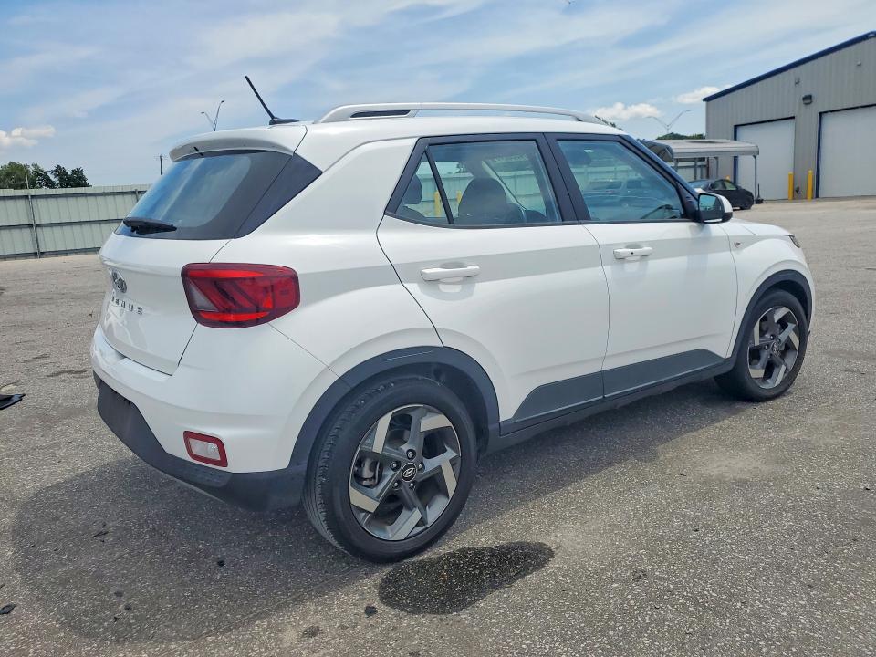 Photo 3 from auction – 2024 HYUNDAI VENUE with VIN KMHRC8A31RU302341