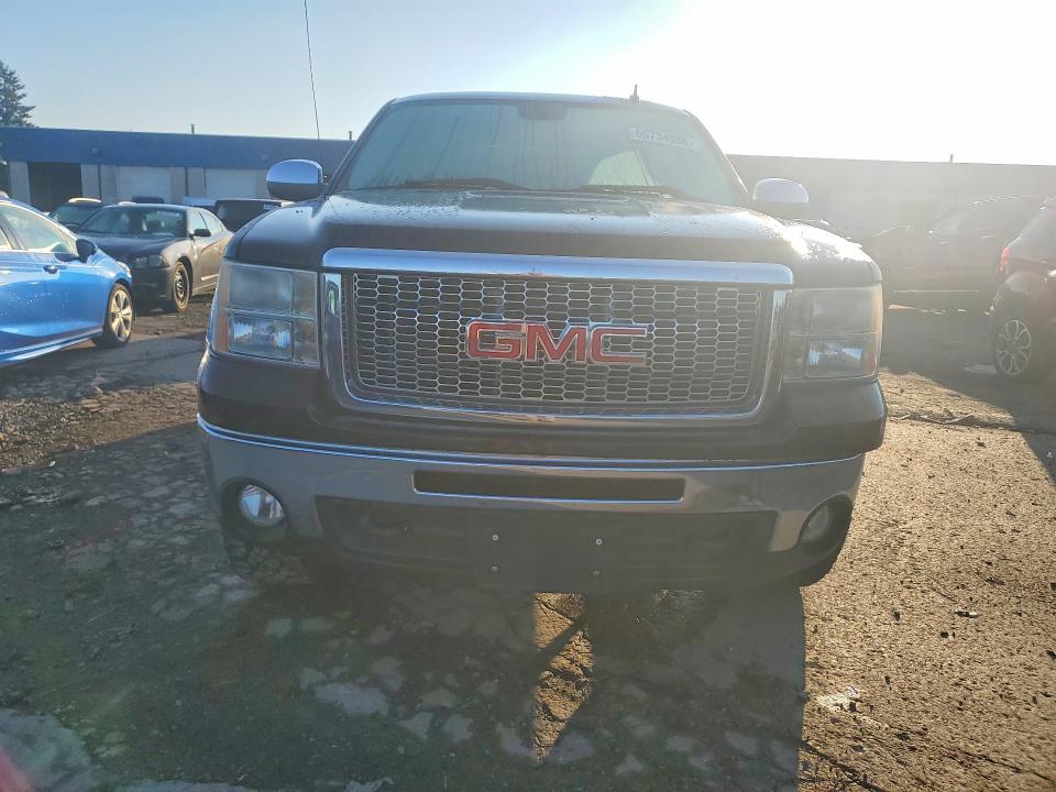 Zdjęcie 5 z aukcji – 2012 GMC SIERRA z VIN 3GTP2VE74CG139897