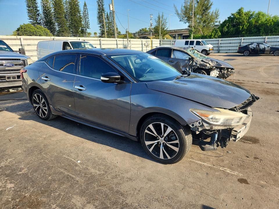 Photo 4 from auction – 2018 NISSAN MAXIMA with VIN 1N4AA6AP1JC379001