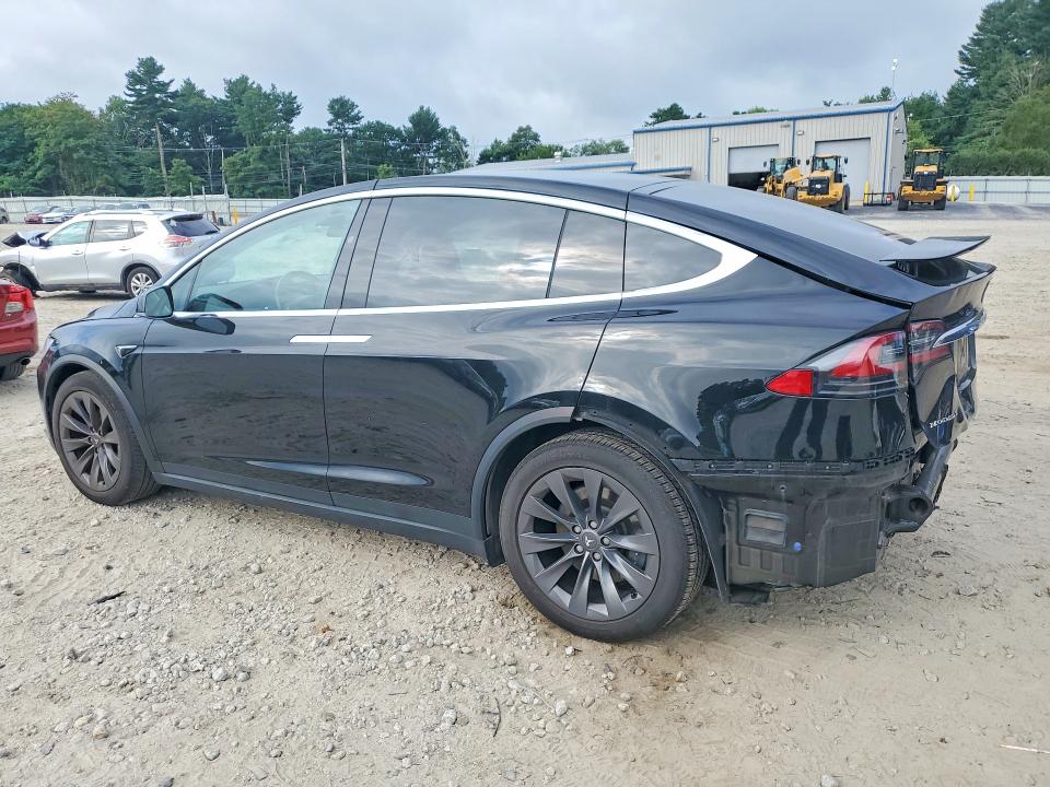 Photo 2 from auction – 2018 TESLA MODEL X with VIN 5YJXCBE28JF088682