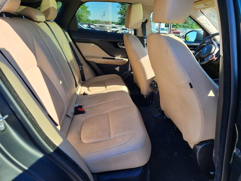 Photo 11 from auction – 2017 JAGUAR F-PACE with VIN SADCJ2BV6HA499671