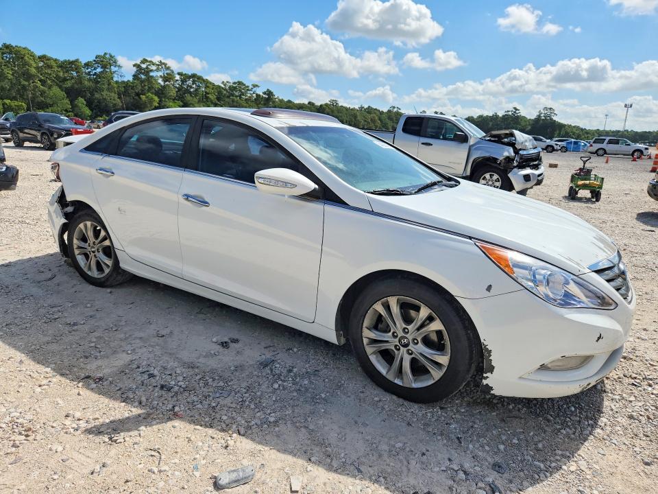 Photo 4 from auction – 2013 HYUNDAI SONATA with VIN 5NPEC4AC7DH679691