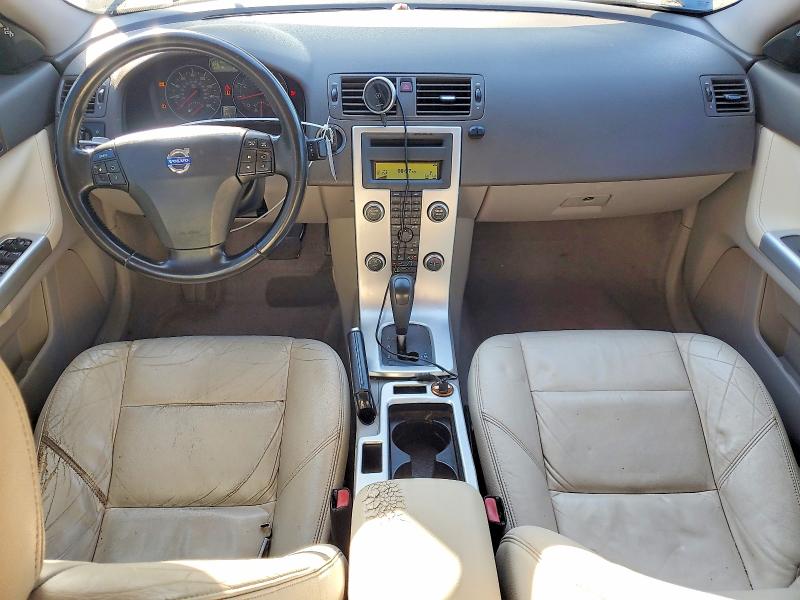 Photo 8 from auction – 2011 VOLVO S40 with VIN YV1672MS0B2538454