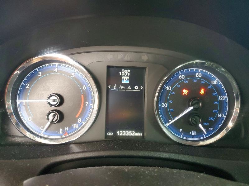 Photo 9 from auction – 2018 TOYOTA COROLLA with VIN 2T1BURHE8JC965066