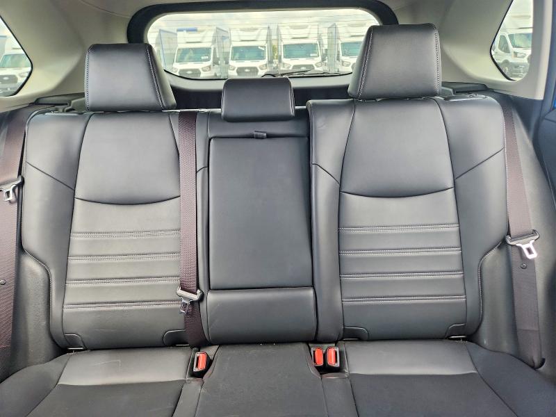 Photo 10 from auction – 2019 TOYOTA RAV4 with VIN JTMC1RFV8KD503143
