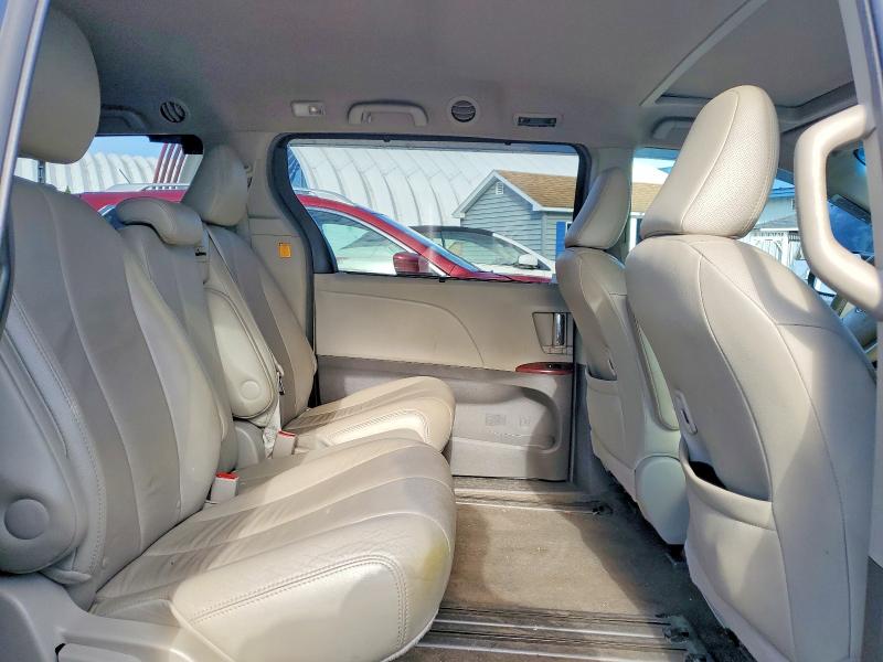 Photo 11 from auction – 2013 TOYOTA SIENNA with VIN 5TDYK3DC9DS386259