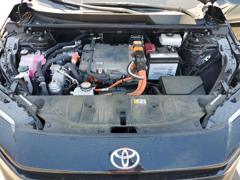 Снимка 12 от търг – 2026 TOYOTA BZ с VIN JTMBCAEB4TA003241