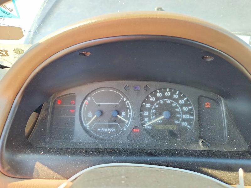 Photo 9 from auction – 1998 TOYOTA COROLLA with VIN 1NXBR12E4WZ137808