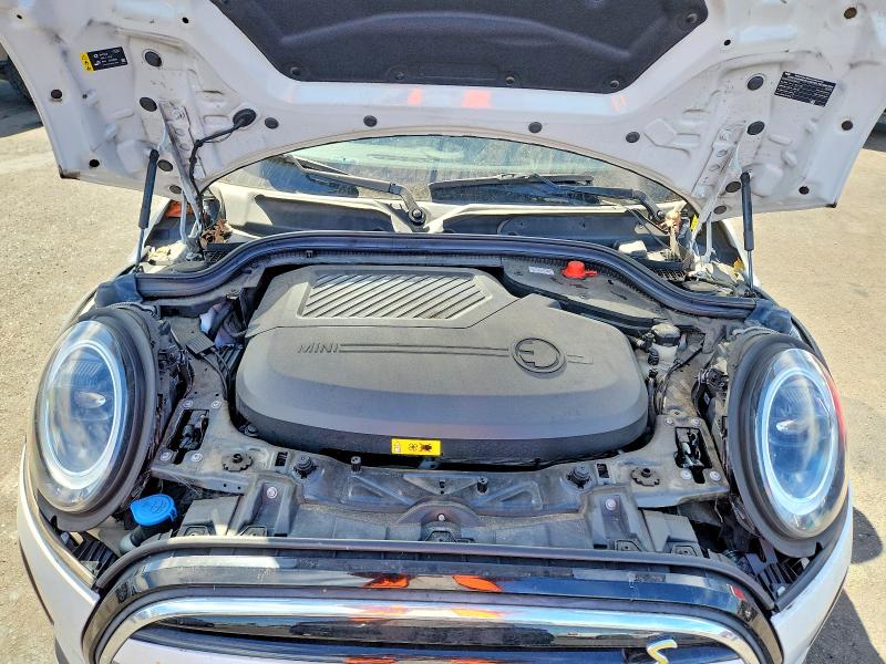 Photo 11 from auction – 2024 MINI COOPER with VIN WMW13DJ09R2V08824