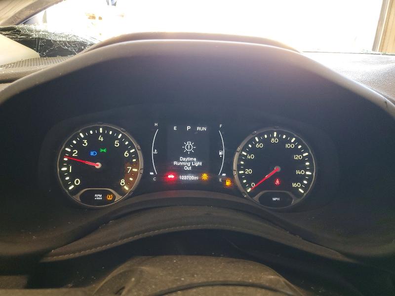Photo 9 from auction – 2017 JEEP RENEGADE with VIN ZACCJABBXHPG16356