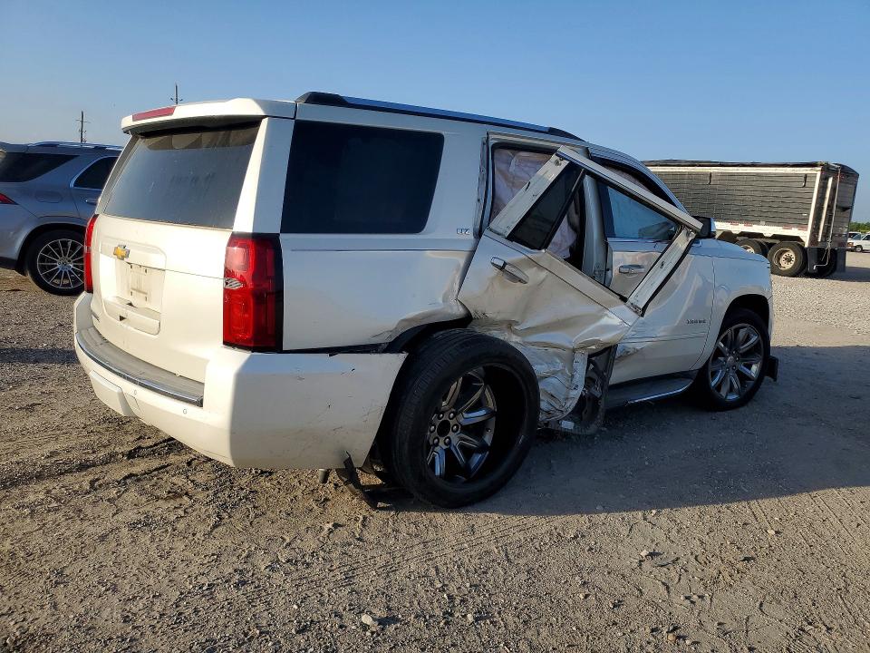 Photo 3 from auction – 2015 CHEVROLET TAHOE with VIN 1GNSCCKC0FR263318