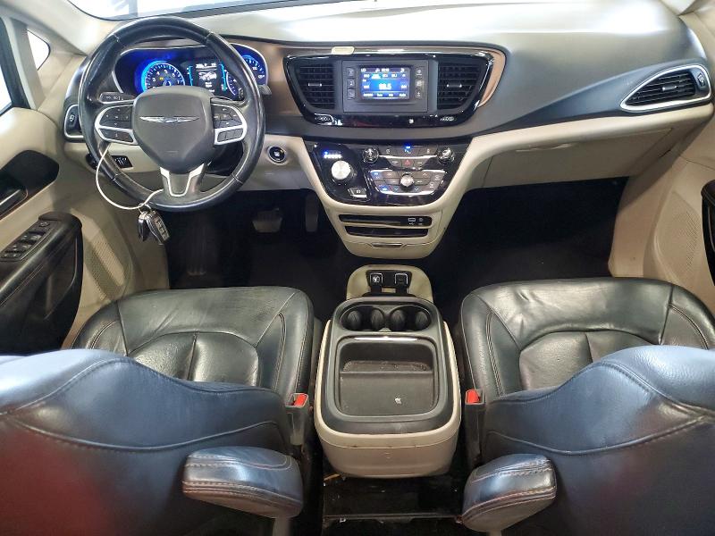 Photo 8 from auction – 2017 CHRYSLER PACIFICA with VIN 2C4RC1BG2HR759135