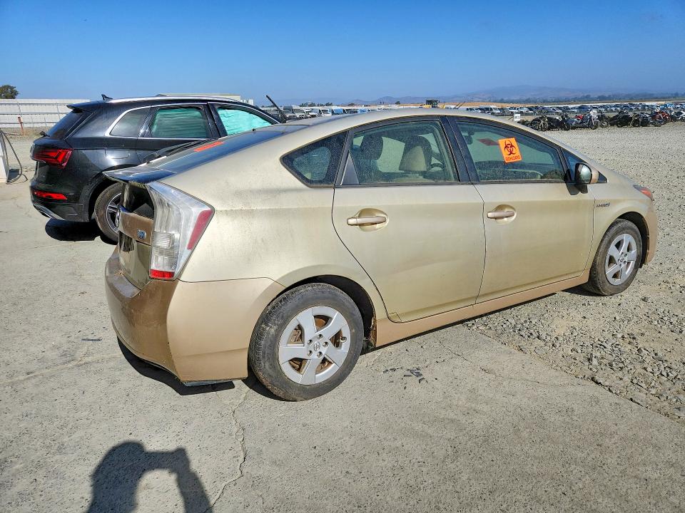 Zdjęcie 3 z aukcji – 2010 TOYOTA PRIUS BASE z VIN JTDKN3DU2A0179216