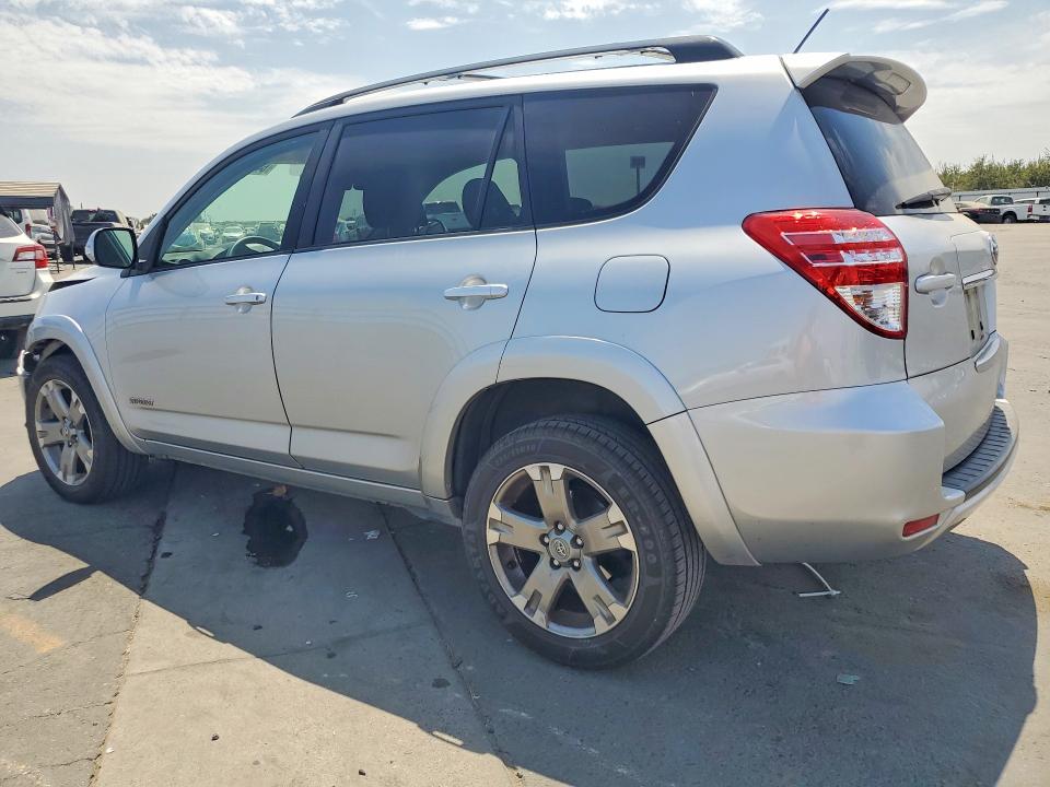 Photo 2 from auction – 2011 TOYOTA RAV4 with VIN JTMWF4DV4B5036916