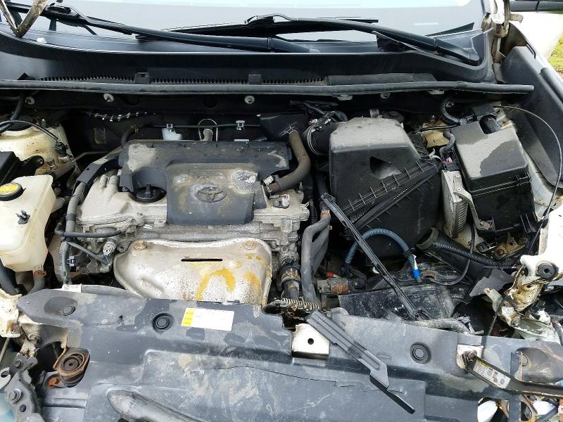 Photo 12 from auction – 2018 TOYOTA RAV4 with VIN 2T3RFREV5JW734872