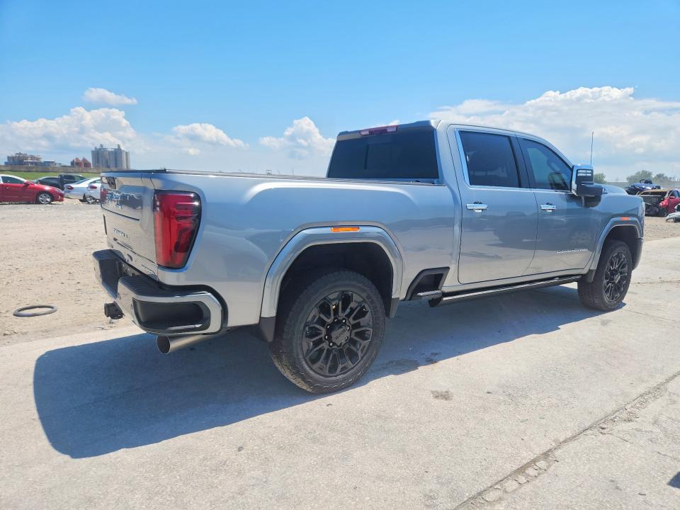 Фото 3 с аукциона – 2026 GMC SIERRA с VIN 1GT4UREY8TF282835